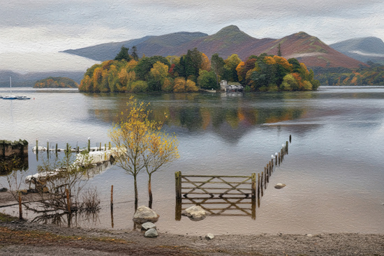 Catbells across Derwentwater 